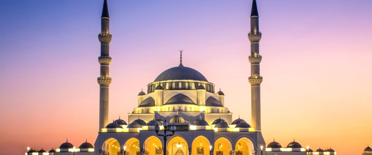 Islamic Art and Architecture: A Journey Through History
